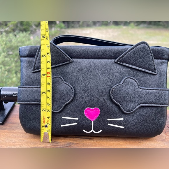 EUC Betsey Johnson Peek-A-Boo Black Cat Pouch/Wristlet - Picture 12 of 13